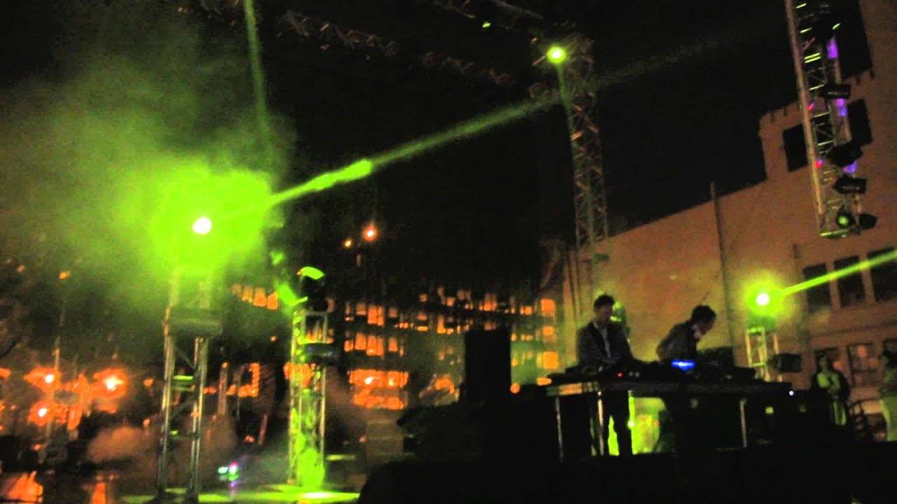 2manydjs - AS HEARD ON RADIO SOULWAX @ HARD HAUNTED MANSION 2011
