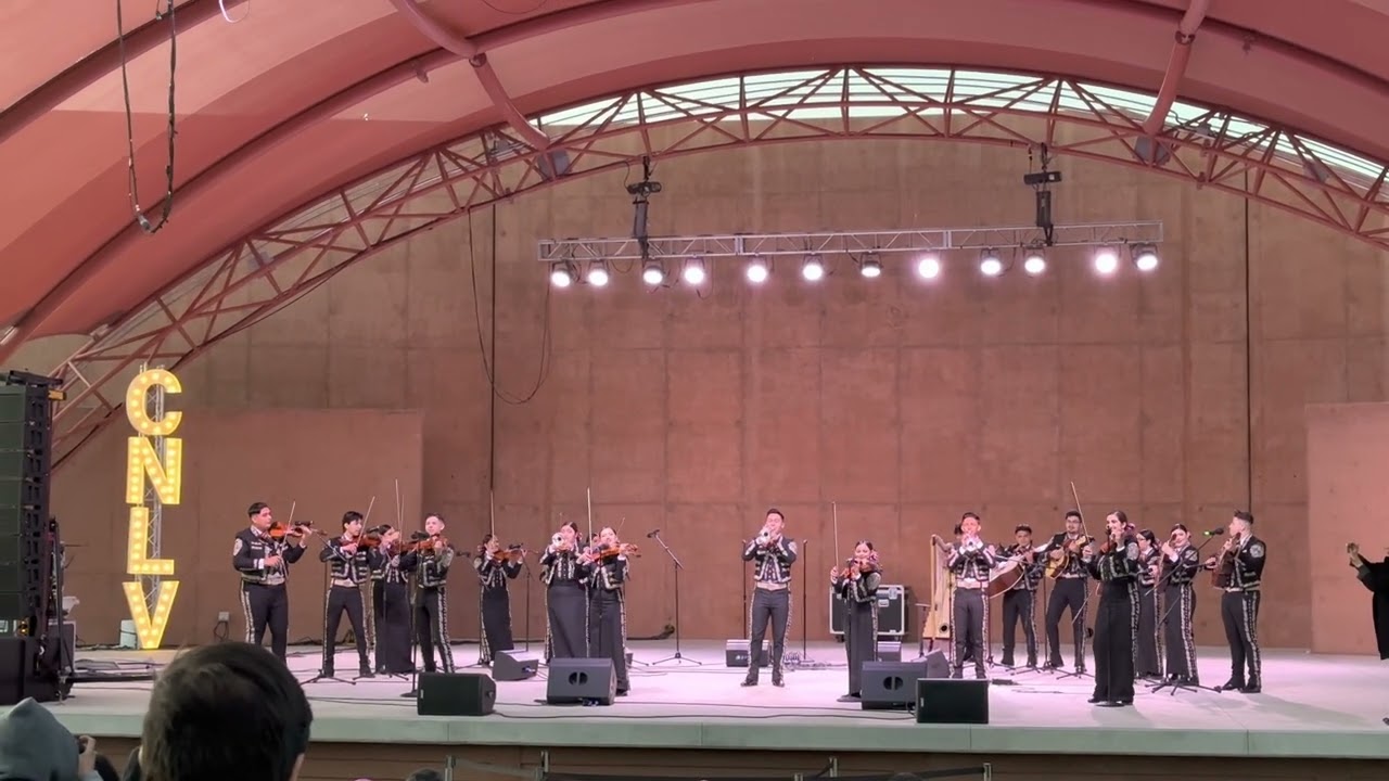 El Gavilan - Mariachi Encendido