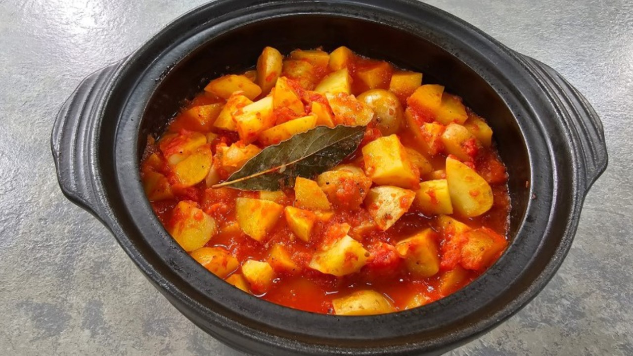 Rreze Dielli - Patate jahni nga zonja Albana / Gjellë super e shpejtë, sekreti i shijes është tek...