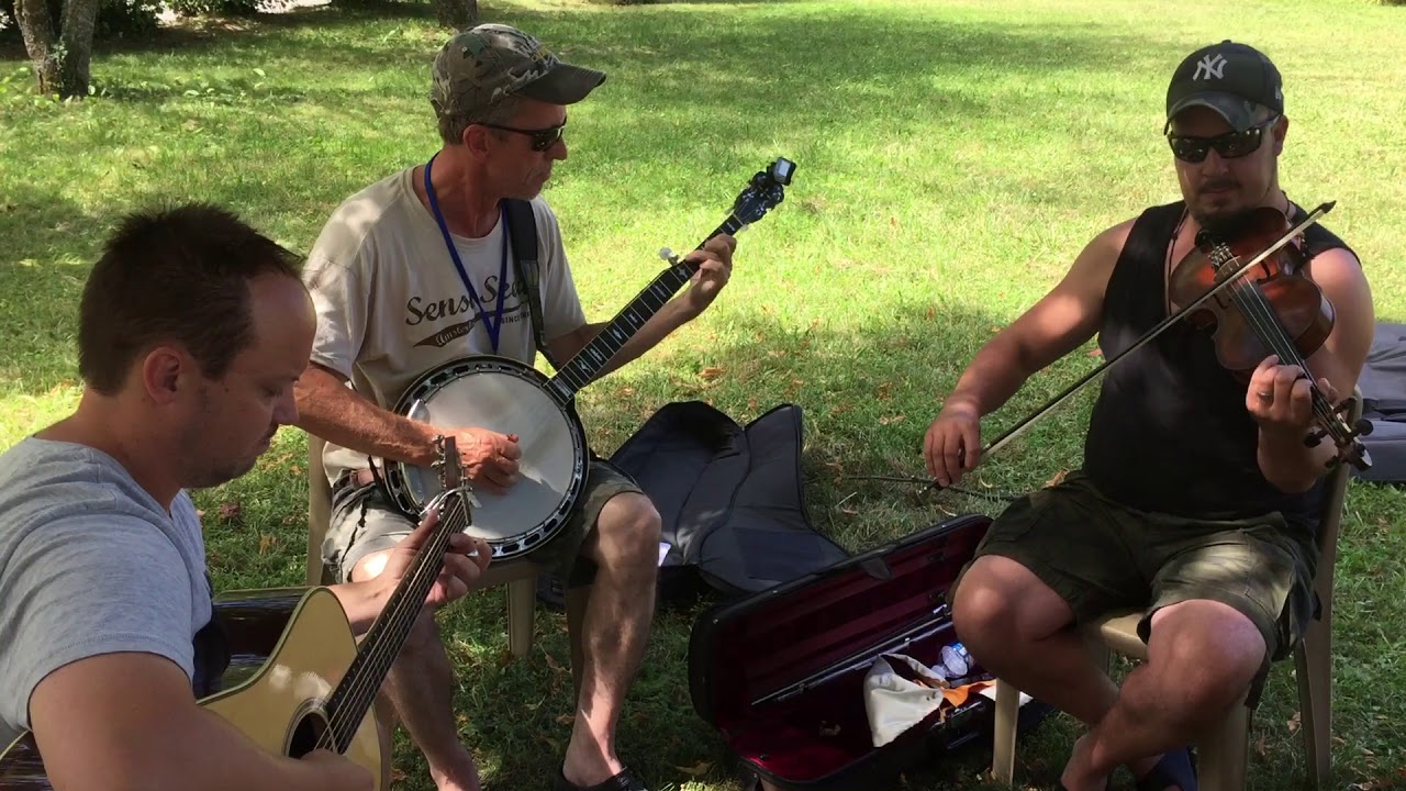Can't you Hear me Callin'   Downhill Bluegrass Band