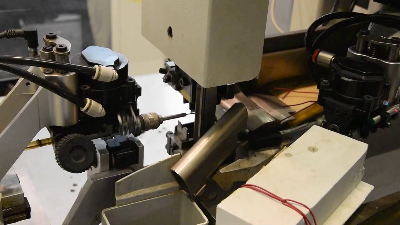 Komax 333 crimping machine for sale