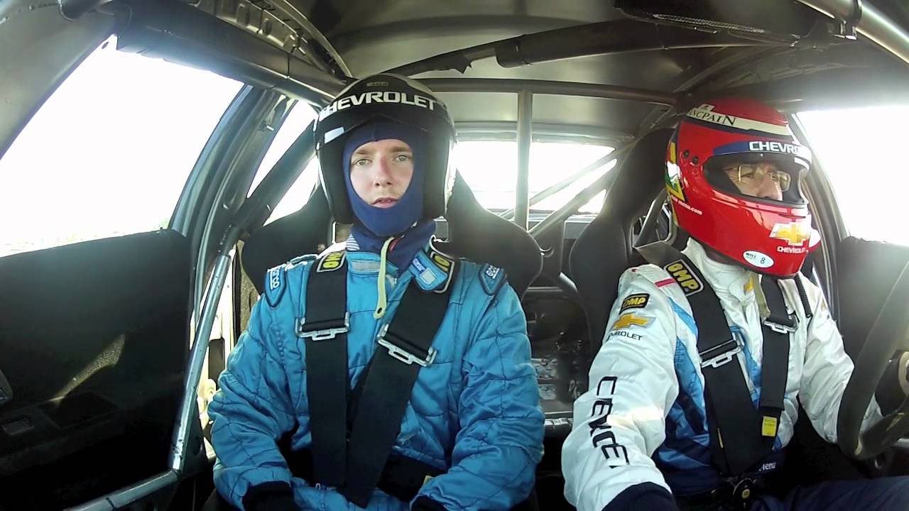 Chevrolet Cruze WTCC with Alain Menu at Slovakiaring