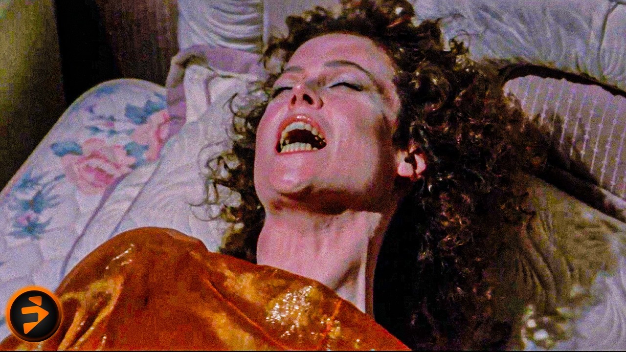 Dana Becomes Possessed by Zuul | GHOSTBUSTERS