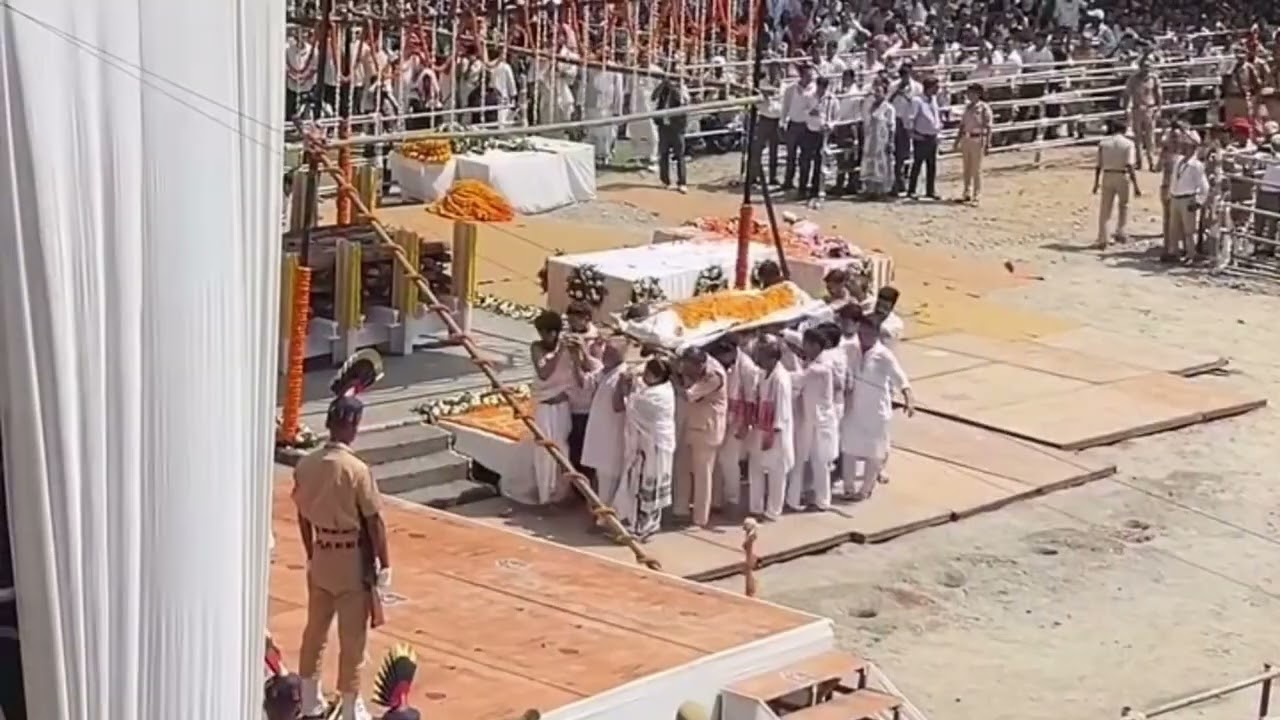 Zubeen Garg funeral - পঞ্চভূতত বিলীন হ'ল সকলোৰে মৰমৰ, হার্টথ্র'ব, হিয়াৰ আমঠু জুবিন গাৰ্গ - Sonapur 