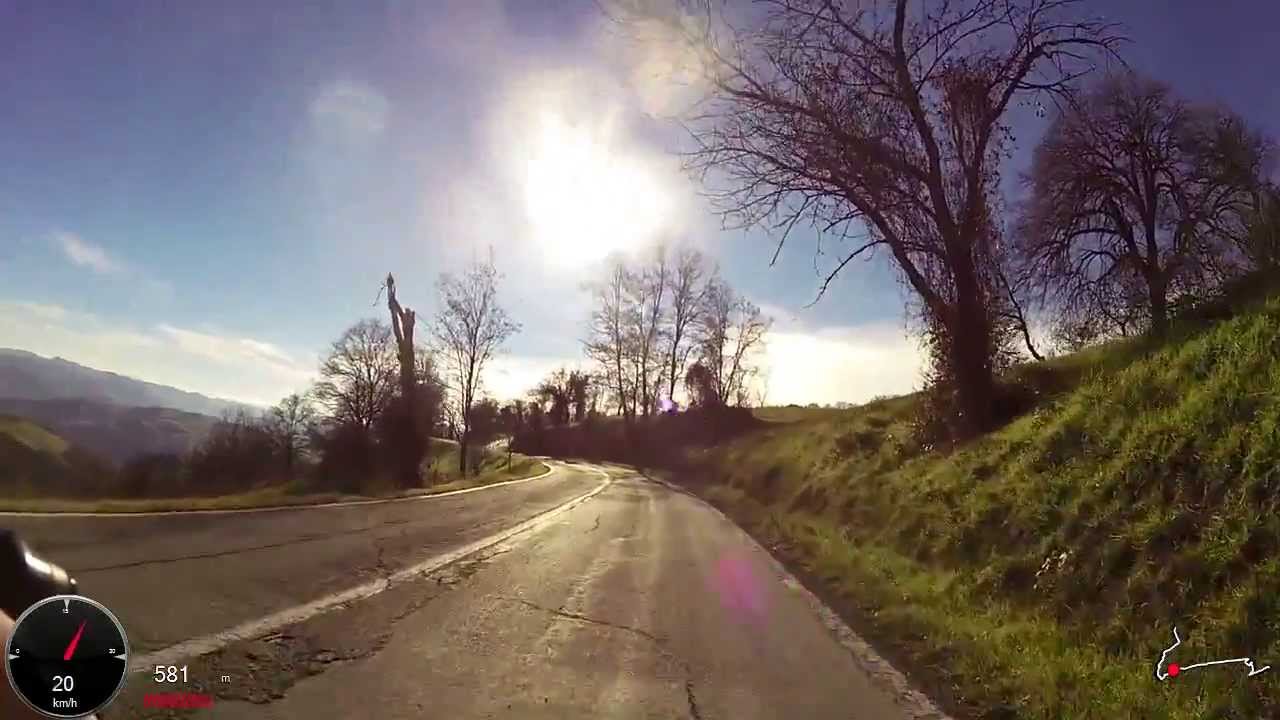 Pedalando su e gi&ugrave; per le colline modenesi