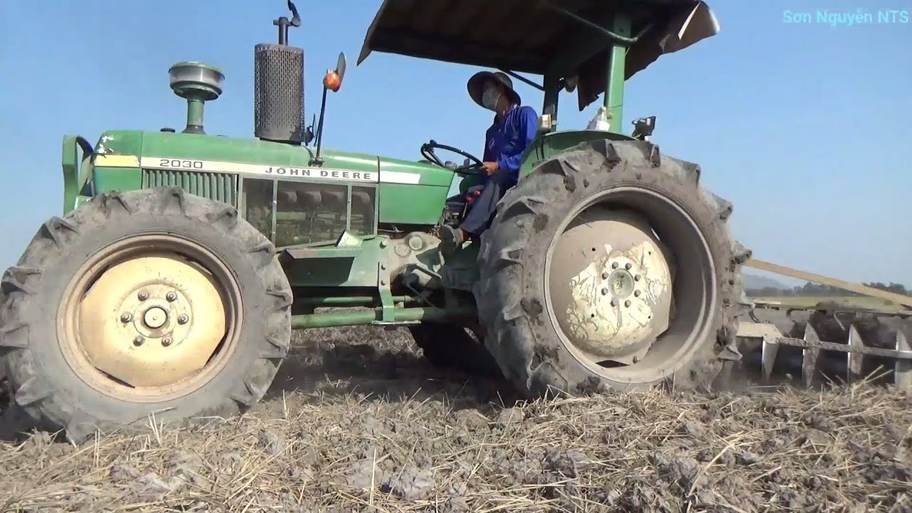 Xem JOHN DEERE 2030 Hai Cầu Cài Đất Thấy Mê