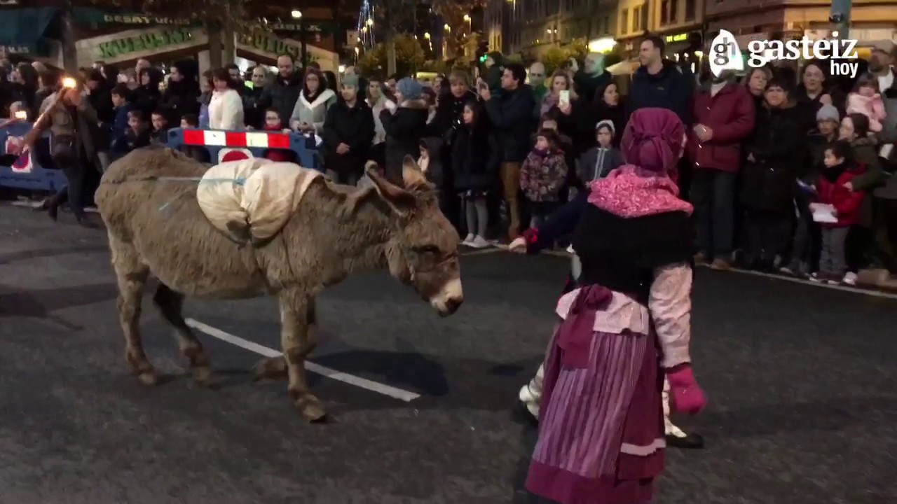 Desfile de Olentzero en Vitoria-Gasteiz 2016