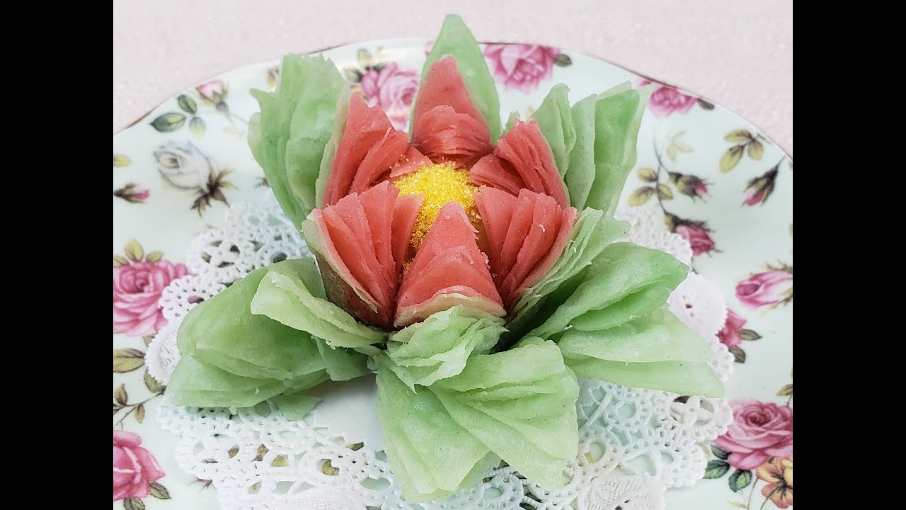 B&aacute;nh Hoa Sen - C&aacute;ch tạo h&igrave;nh , c&aacute;ch chi&ecirc;n b&aacute;nh rất chi tiết #b&aacute;nhhoasen #LotusFlowercake #pastry