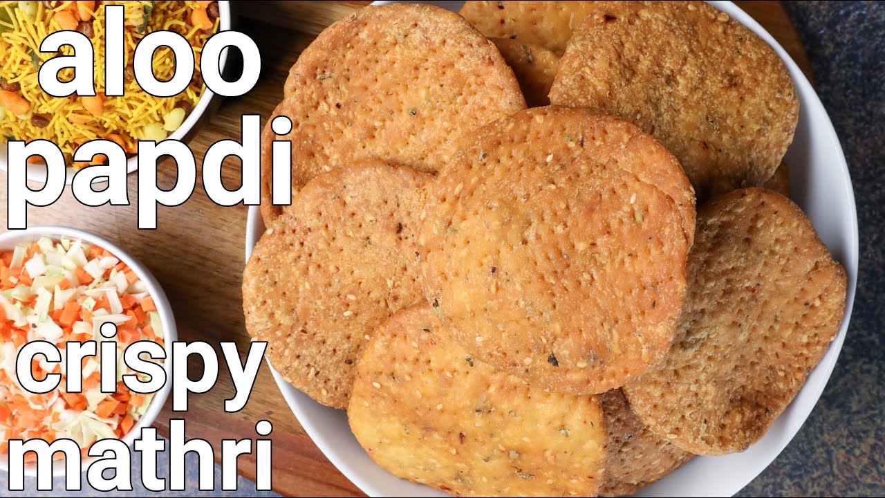 crispy aloo papdi mathri recipe - best tea time snack | khasta aloo ki mathri | aalu papdi recipe