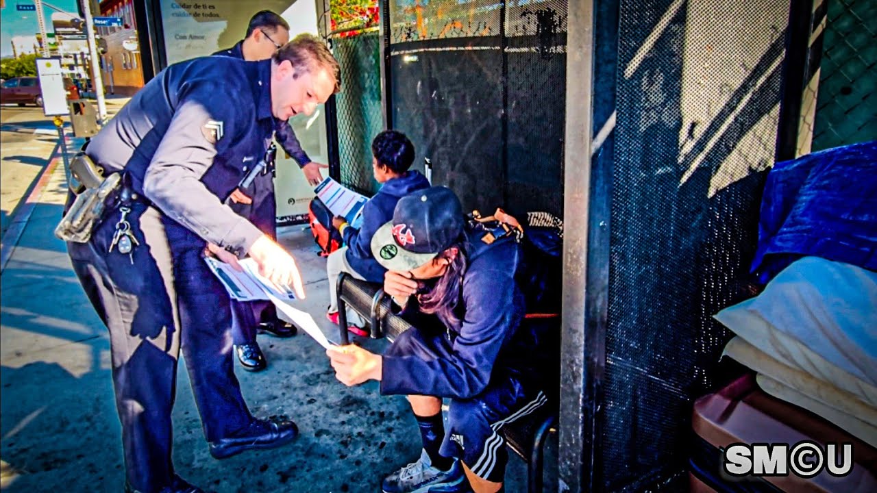 𝗡𝗢𝗧𝗜𝗖𝗘 𝗗𝗘𝗟𝗜𝗩𝗘𝗥𝗘𝗗: LAPD Distributes Rule Flyers Ahead of Venice Cleanup