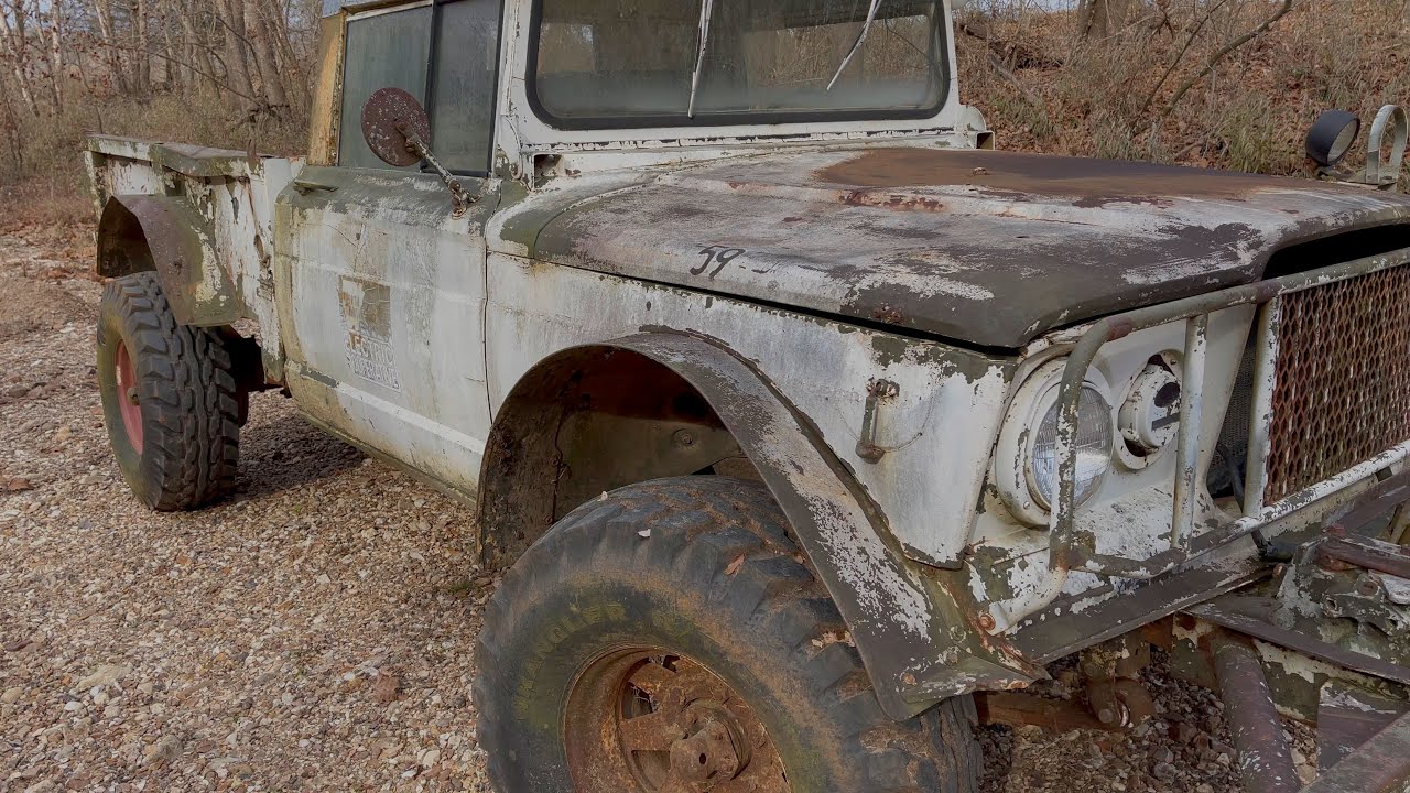 M715 Kaiser Jeep