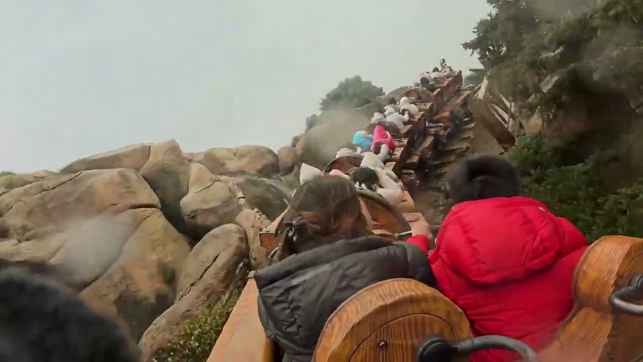 Seven Dwarfs at Shanghai Disneyland 