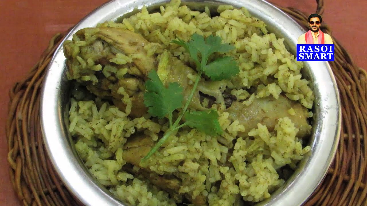 Donne Biryani - Very famous all over Bangalore, many people enjoy this amazing street food.