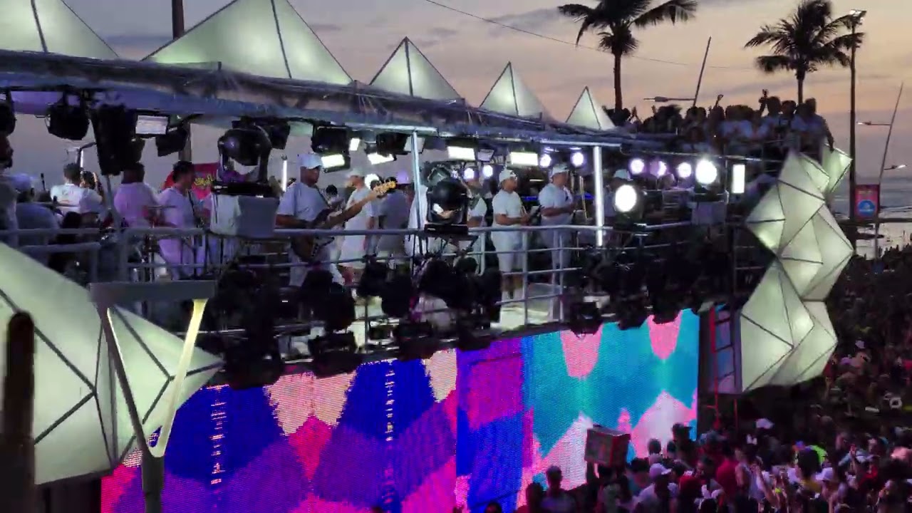 Ivete Sangalo - Carnaval Salvador 2023 - Pipoca da Ivete - Só Love na Cabeça