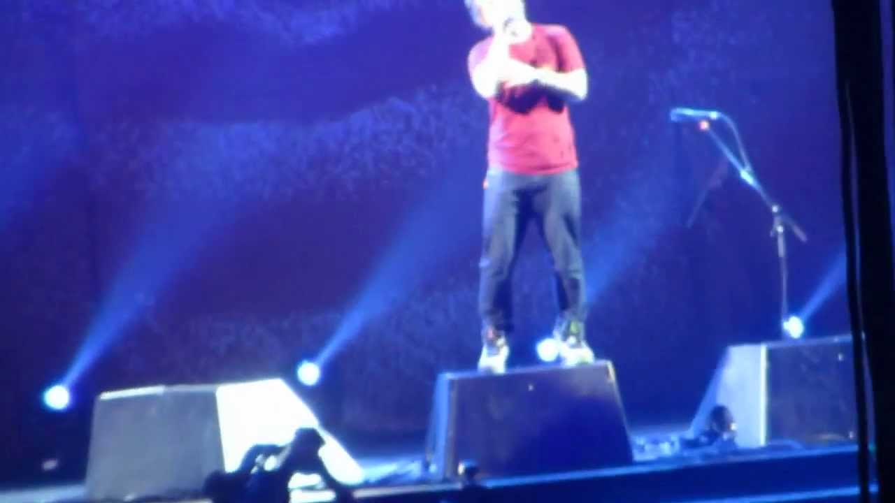 Give Me Love - Ed Sheeran @ Bridgestone Arena, Nashville - 21/09/2013