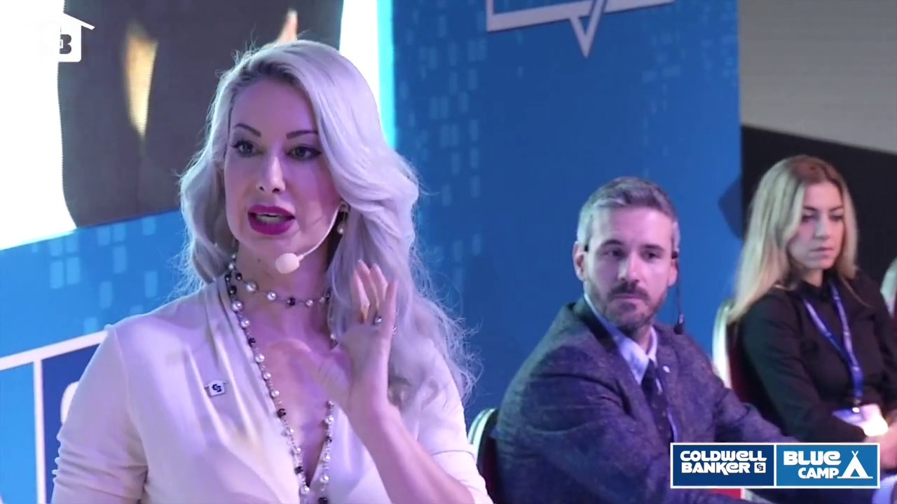 Sosyal Medya Fenomeni 'İşinizde Sosyal Medya' CB Maximum Aylin Pelin Onar Blue Camp 2016
