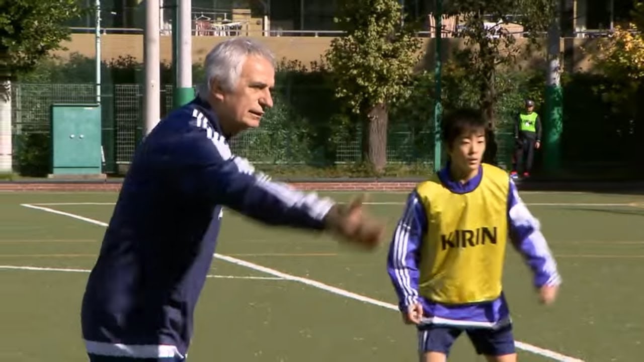 Pas facile d'apprendre le foot aux japonais !
