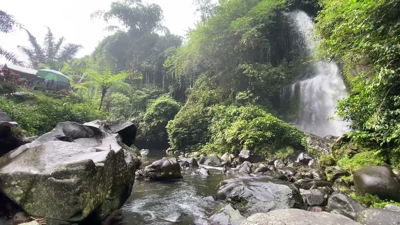 This Is What a Truly Natural Waterfall Sounds Like for Relaxation
