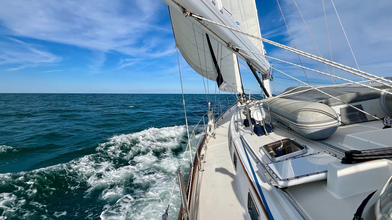 S/V Quetzal - Sailing Offshore Cape Canaveral to the Chesapeake Bay