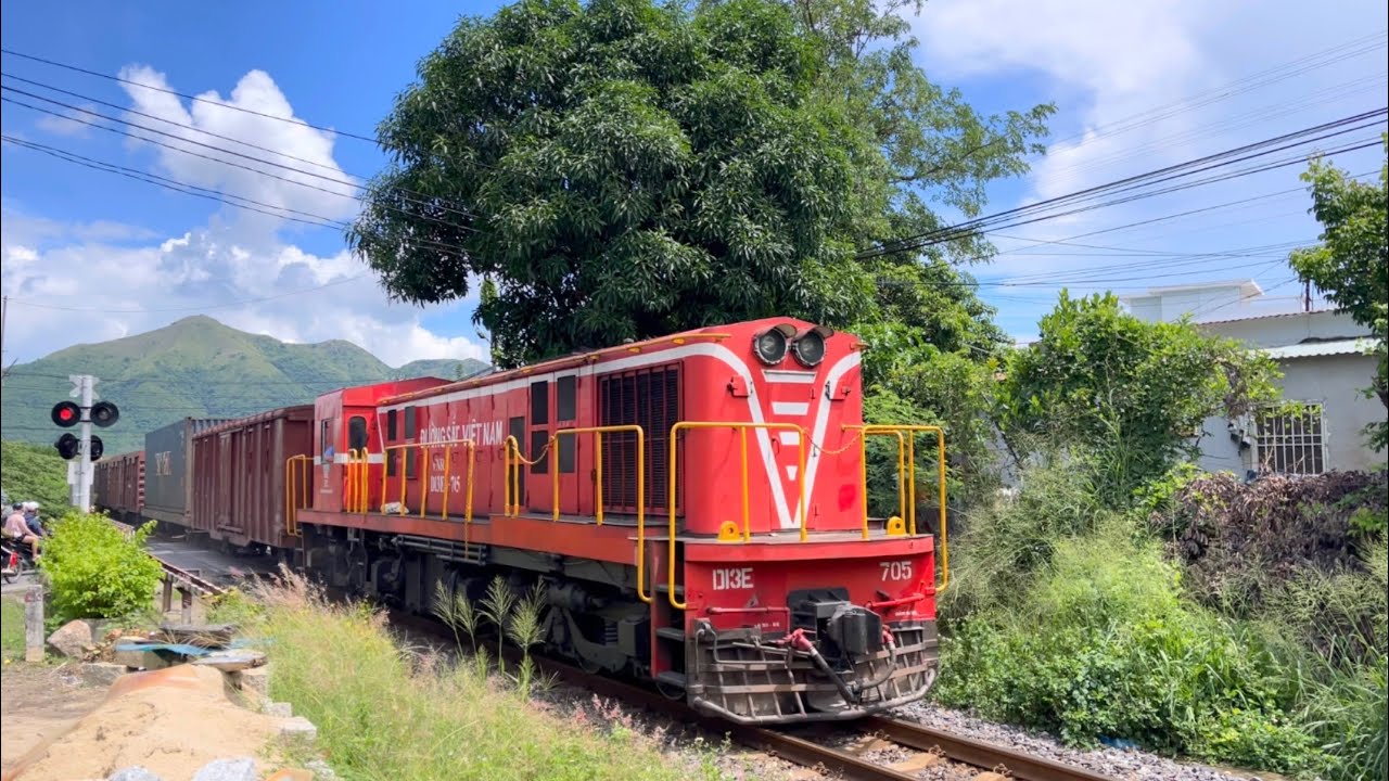 Tổng hợp những chuyến tàu hỏa hoạt động tại Nha Trang Khánh Hòa ngày 11-12-13/10/2025