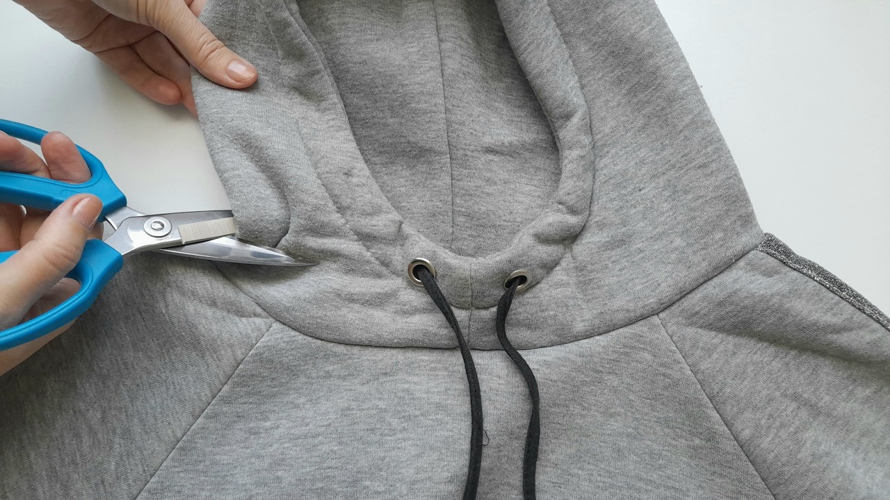 💥 Sewing Trick: Remove the Hood From a Hoodie in just 10 Minutes