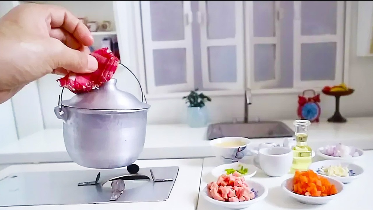 СПАМ ЖАРЕНЫЙ РИС КУХОННЫЕ ИГРУШКИ НАСТОЯЩИЙ ЗВУК ПРИГОТОВЛЕНИЯ Миниатюрная еда ASMR