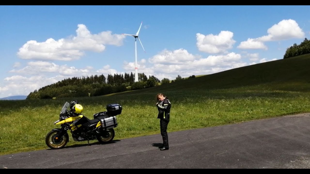 Mototrip Špindlerův Mlýn - Suzuki DL 1050 V-Strom