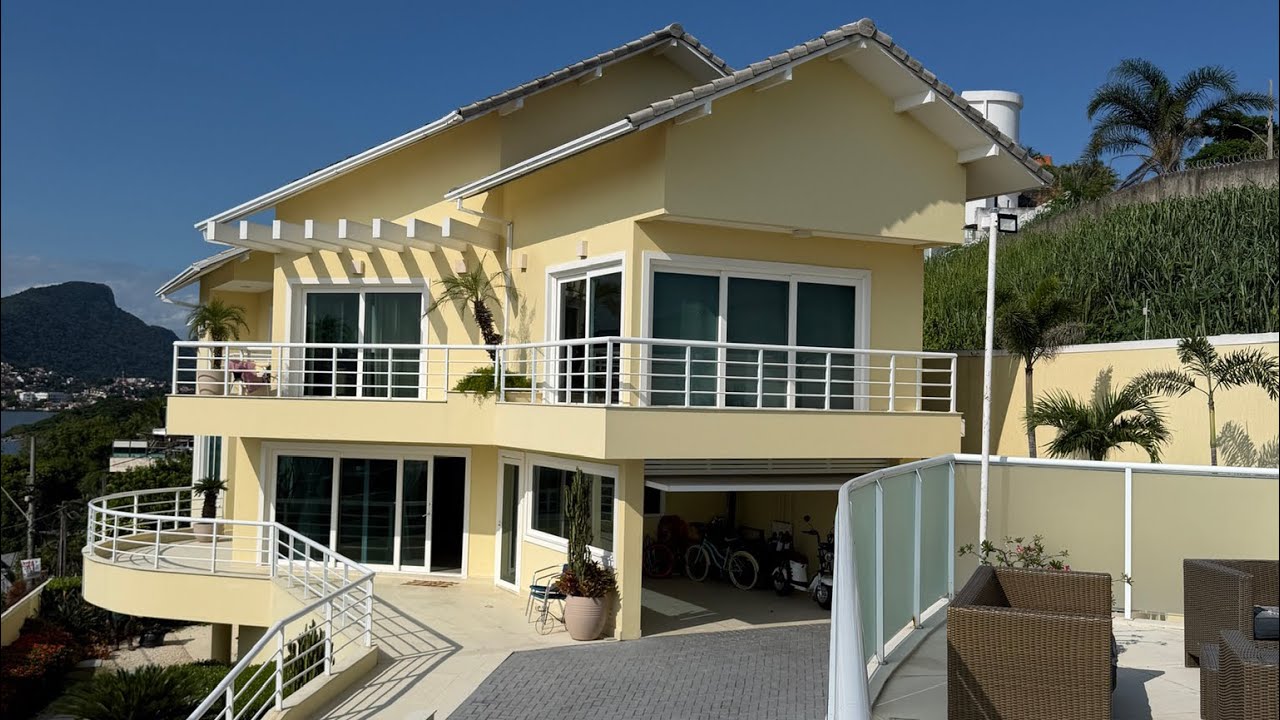 📍R$4.200.000,00 📌Piratininga  - Niterói #niteroi #arquitetura #imobiliaria #imoveis #casas 