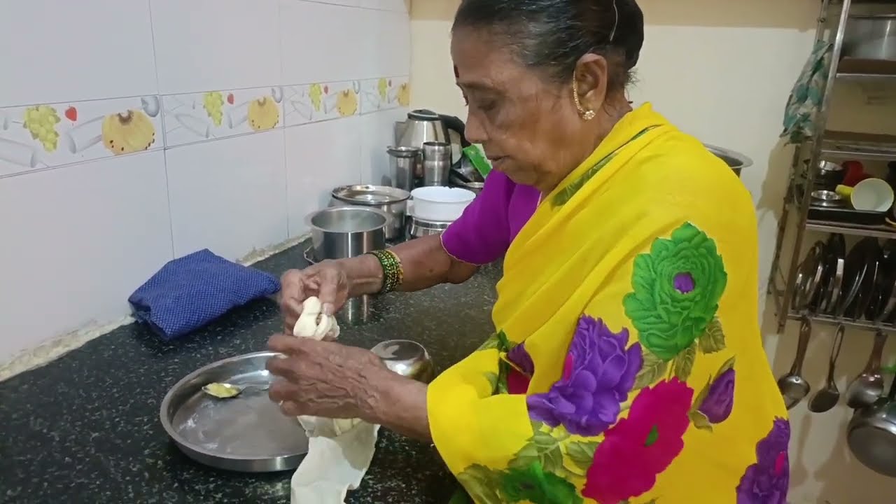 🤔ಉತ್ತರಕರ್ನಾಟಕದ ಶೈಲಿಯಲ್ಲಿ ನಮ್ಮ ಅತ್ತೆಮ್ಮ ಕೈಯಾರ ಮಾಡಿದ ಶಾವಿಗೆ #homemade #vidio 