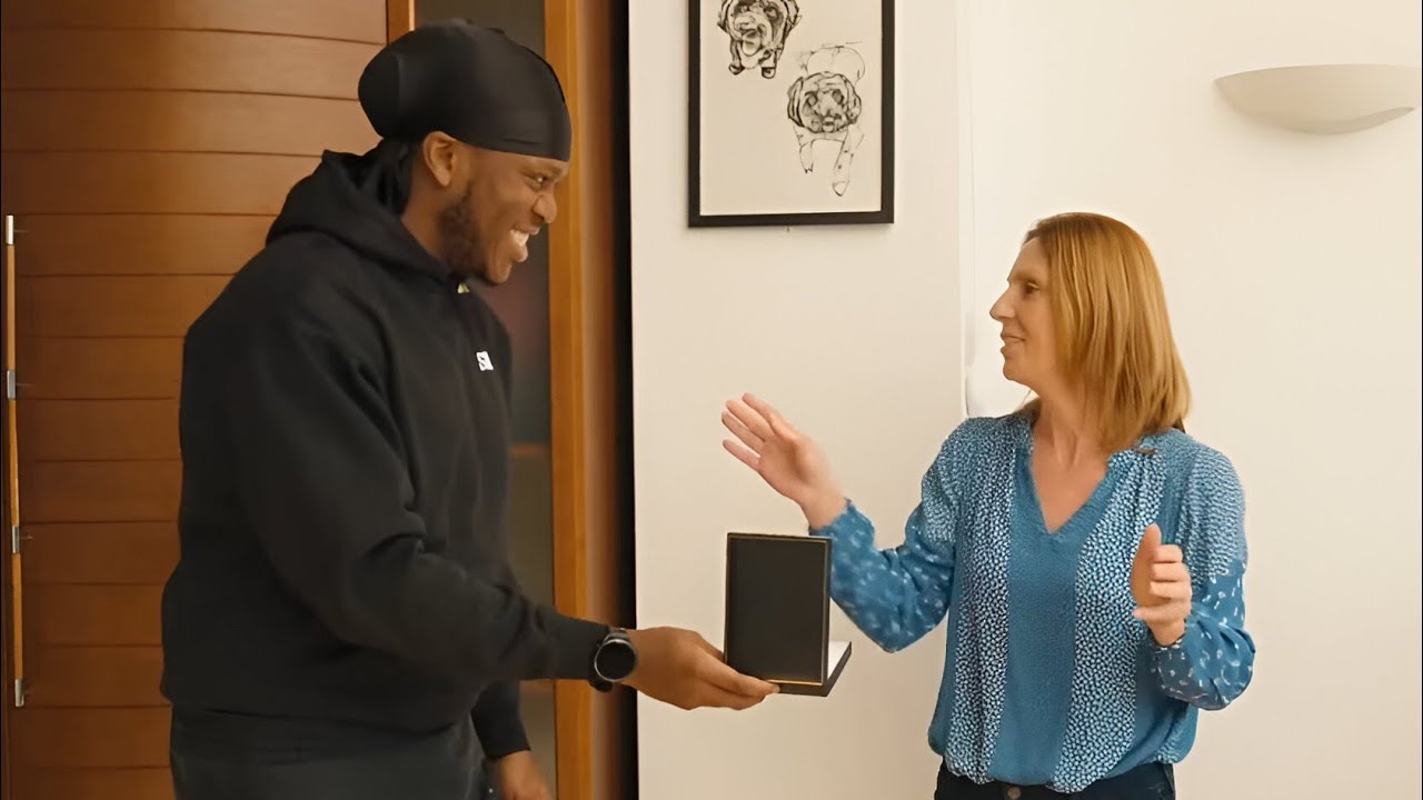 KSI Gifts Harry's Mum A Necklace 🥹