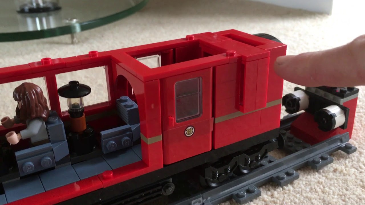 Lego Hogwarts Express (75955) modifications - longer carriages and lights