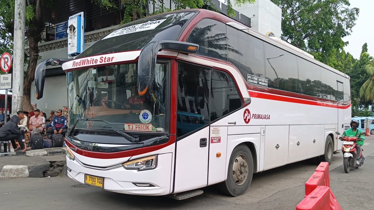 HUNTING BUS TERMINAL TJ PRIOK
