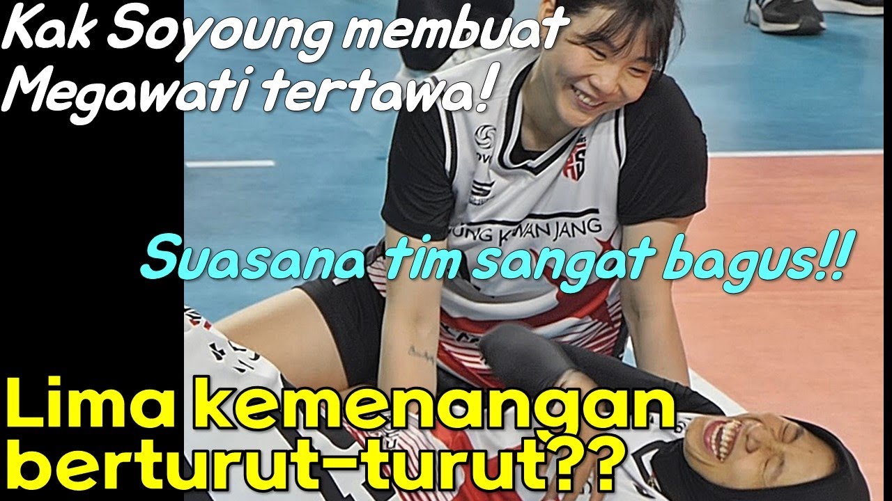 Kapten Soyoung melihat Mega dengan penuh kasih sayang.