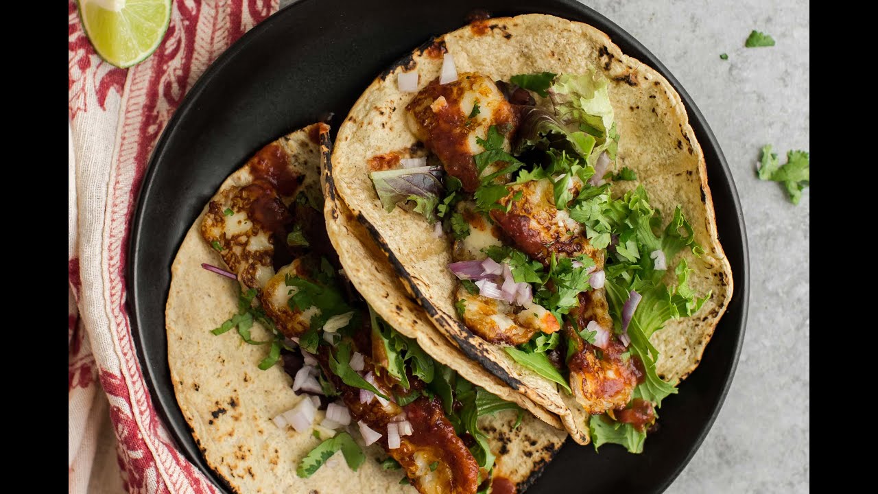 Garlicky Halloumi Tacos