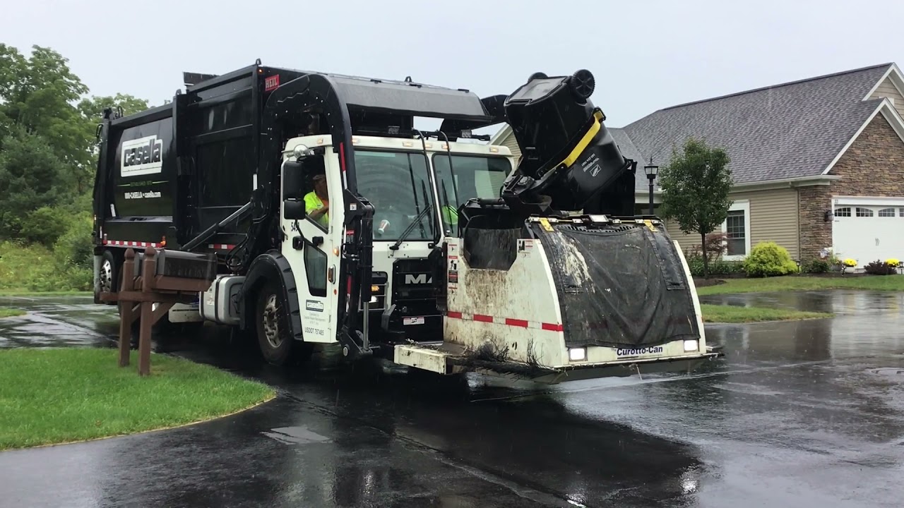 Casella Waste Systems Mack LR Heil Low Rider Curotto Can Front Loader Garbage Truck