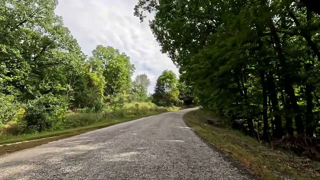 A nice steep hills outside Benville, Illinois on my Surly Ogre. 