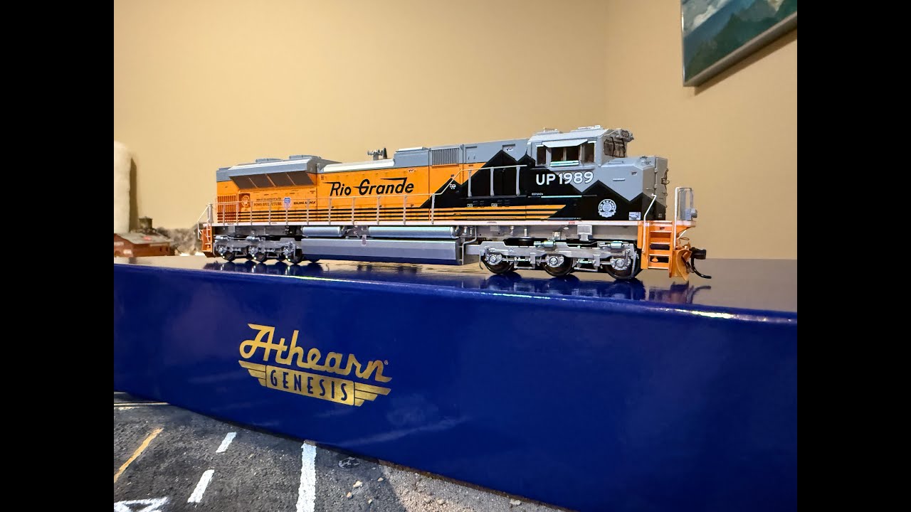 Athearn Genesis SD70ACe Unboxing and Review