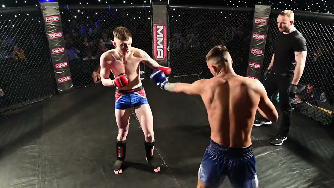 Ultra MMA | GLASGOW 030422 | FIGHT 10   MICHAEL BROWN V KELVIN PETERSON
