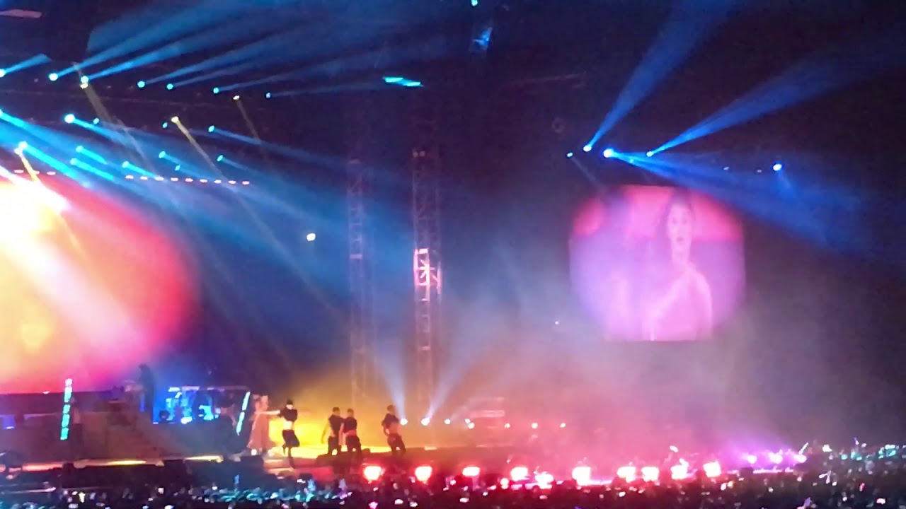 170815 Ariana Grande - Problem + Into You Live in Seoul, Korea
