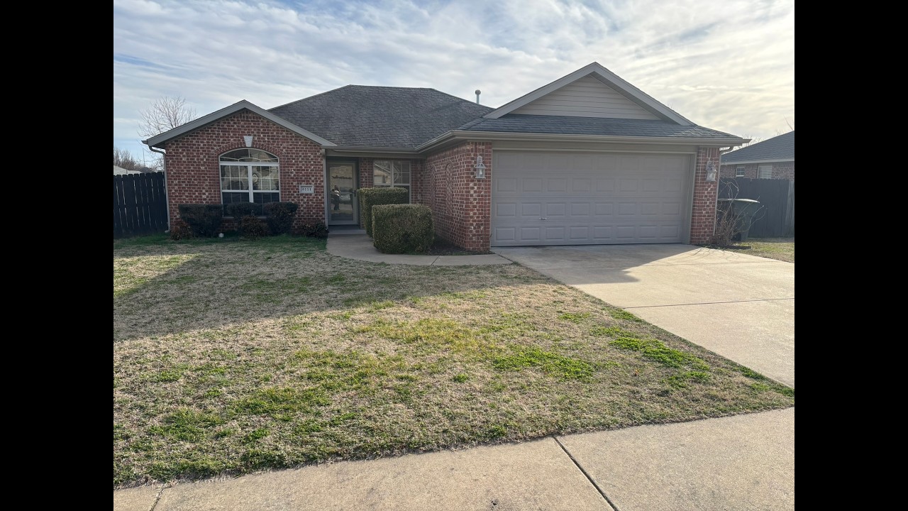 4111 W Mahogany Dr Fayetteville, AR 72704