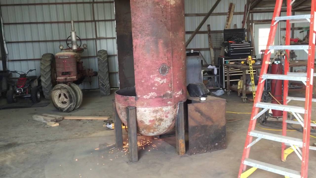 Building a 500 gallon Vertical Propane Smoker