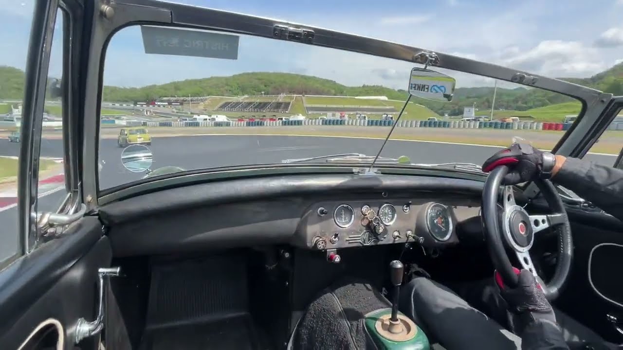 岡山インターナショナルクラシック（ミニジャック）2025 ヒストリック走行枠　岡山国際サーキット初走行からのリタイヤ😅 MGミジェットMK3