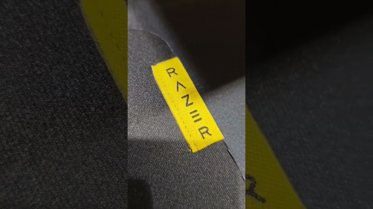 พาชม Razer ลาย 