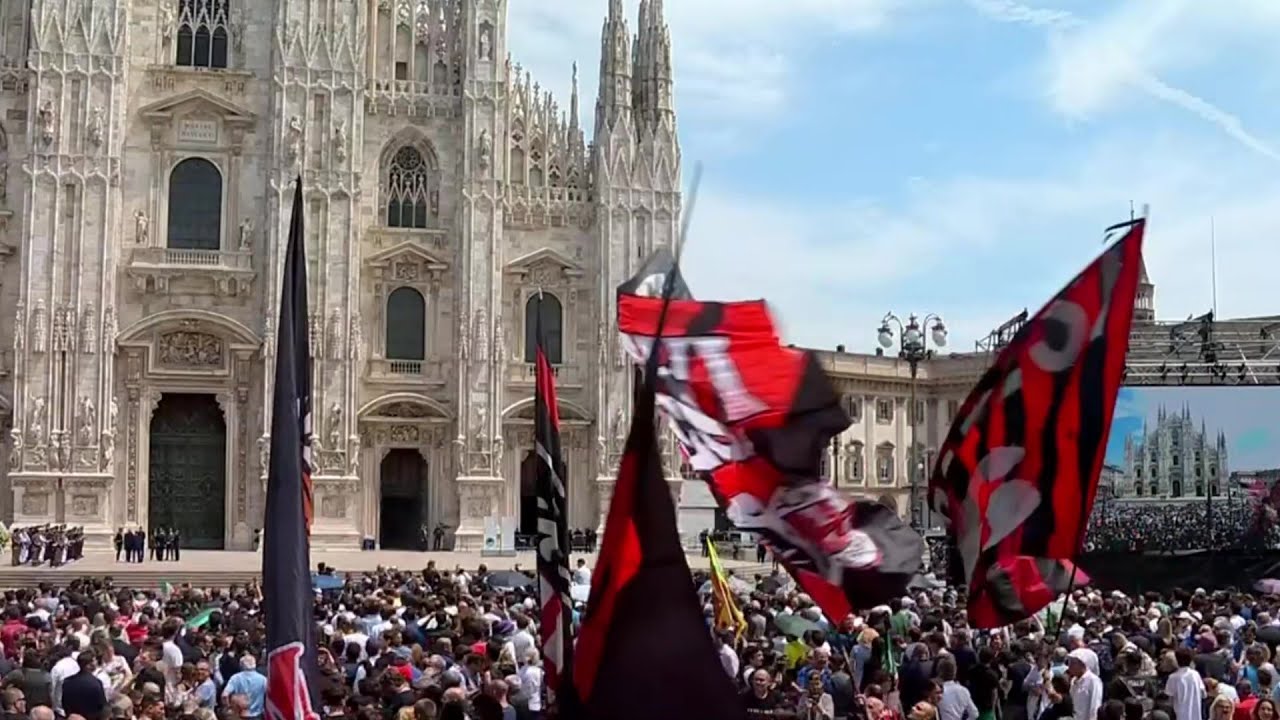 LIVE Funerali Silvio Berlusconi, il feretro lascia Arcore verso Piazza Duomo: diretta video