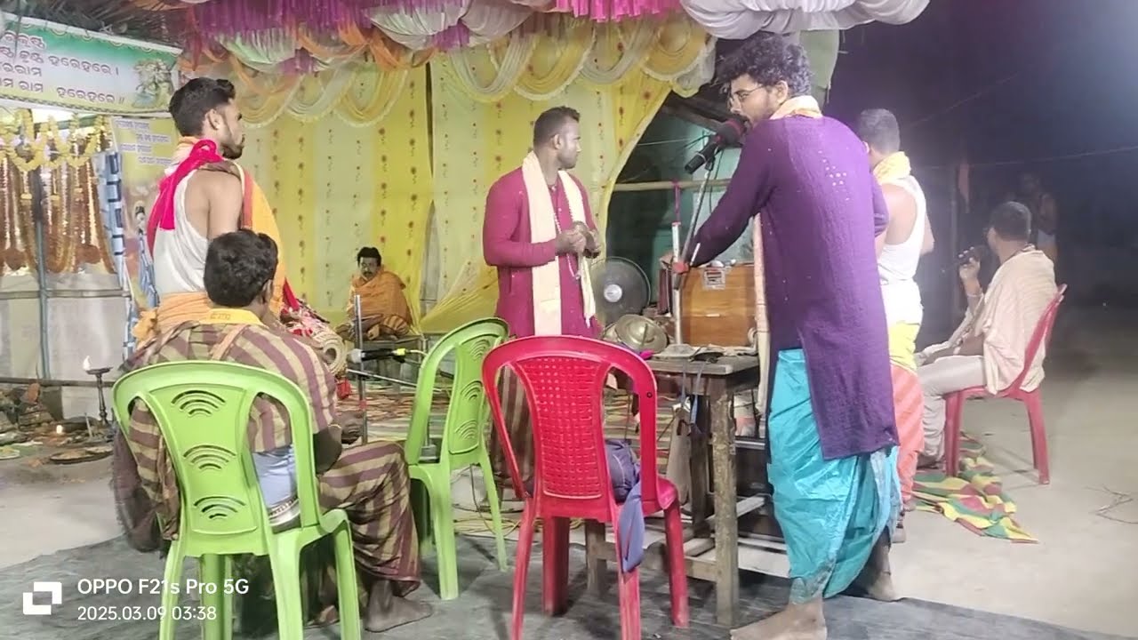 ଅଷ୍ଟମପ୍ରହରୀ ମଧ୍ୟରାତ୍ର ପ୍ରହରରେ ହରି ବଜେଇଲେ ସୁନ୍ଦର ମୃଦଙ୍ଗ ବାଦ୍ୟ ପାଳି କଲେ ଚିନ୍ମୟ ସେଣ ଆଶାକରେ ଭଲ ଲାଗିବ🎂💐🎂