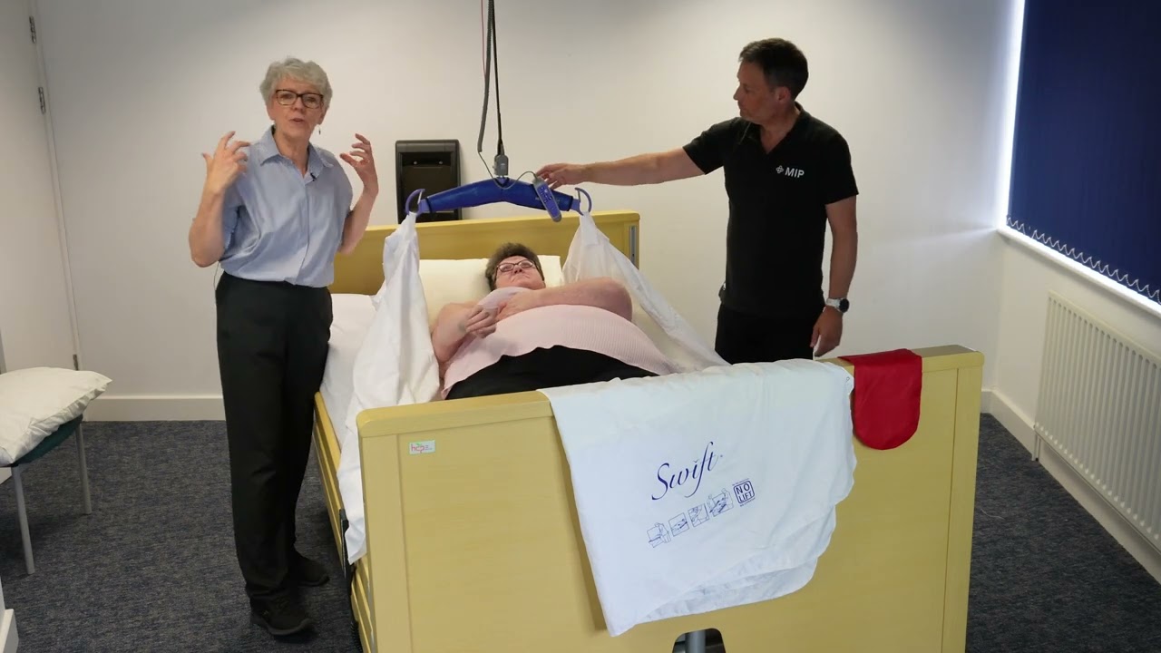 Moving a Plus Size Patient Up the Bed Using an In-Bed System & Hoist