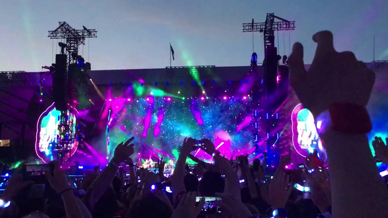 Coldplay - A Sky Full Of Stars @ Hampden Park Glasgow - Tuesday 7th June 2016 - 07/06/16