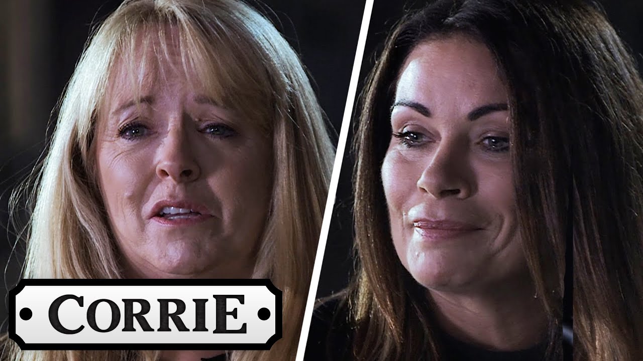 Jenny and Carla Say Goodbye to Johnny at His Funeral | Coronation Street
