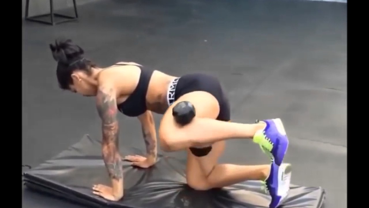 BrittneBabe Fitness vs MankoFit Massy Arias  The Battle of Female Muscle   Motivation!