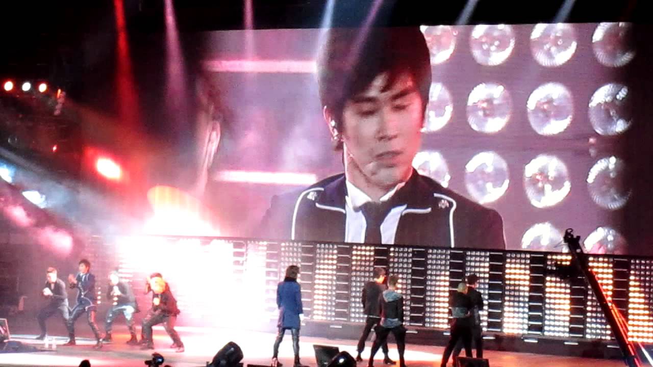 TVXQ (DBSK)- 